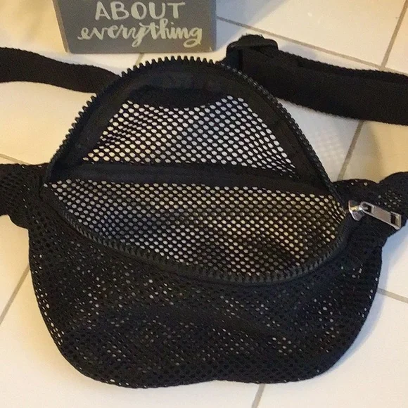 ‘Forever 21’ Black Mesh Fannypack/Sling Bag (#4) - Picture 2 of 5